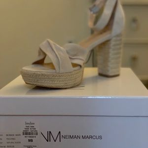 Neiman marcus women shoes size 9-
